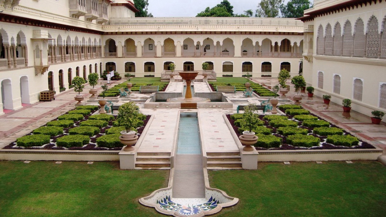 wedding in The Oberoi Rajvilas